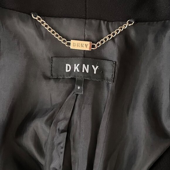 DKNY Women's Size 8 One Button Suit Jacket Black Single Breasted - Picture 5 of 8